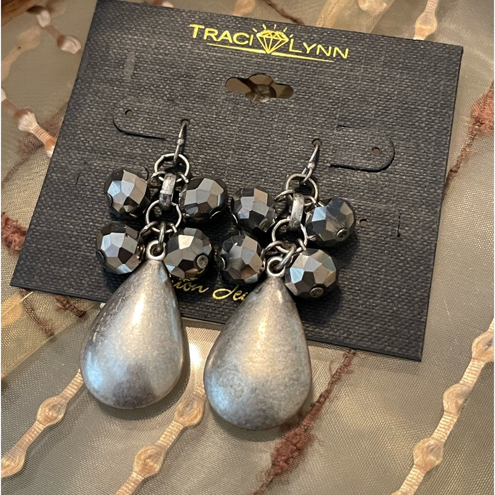 Traci Lynn tear drop earrings.